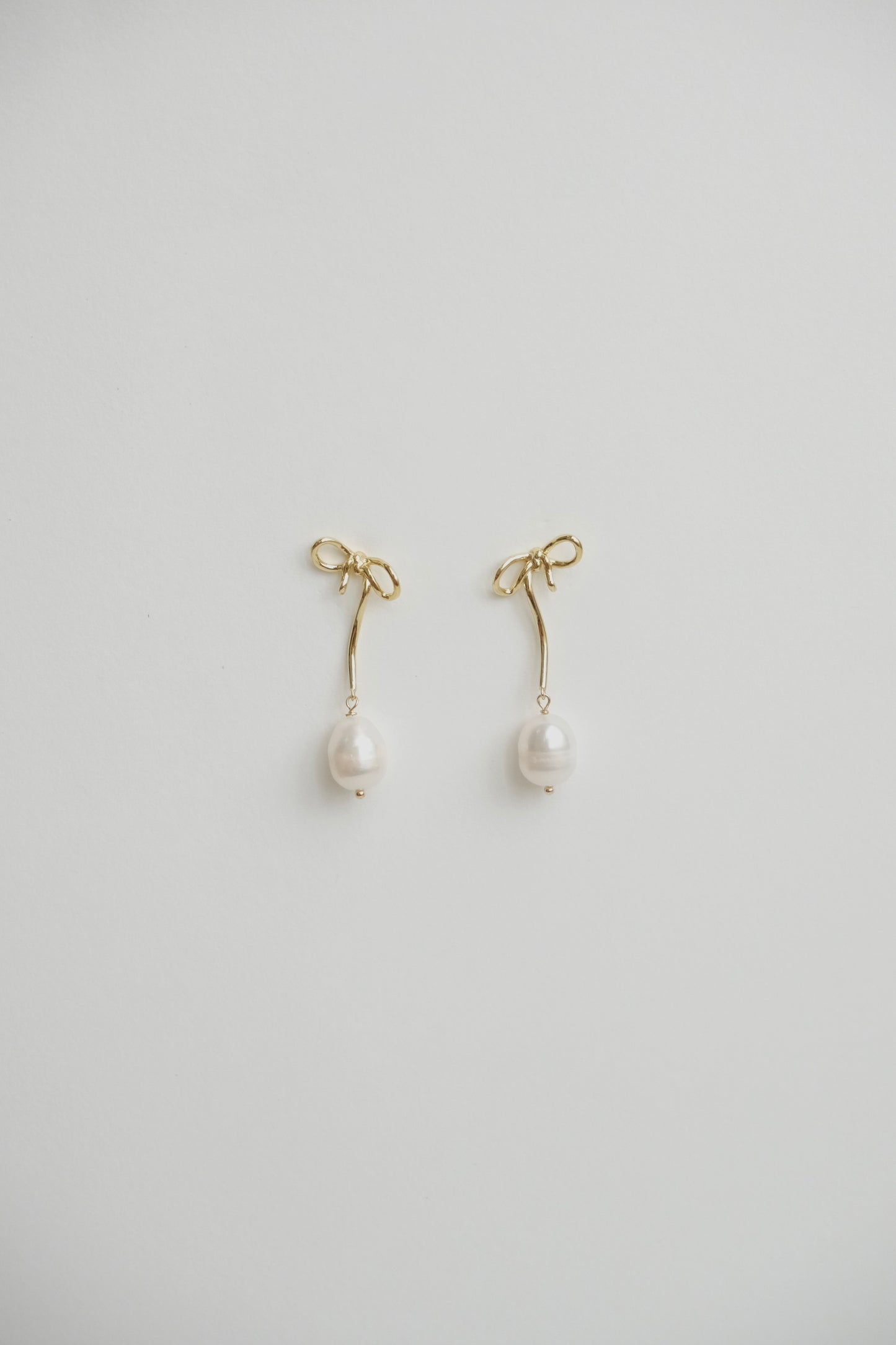 Isabel Bow Pearl Earrings